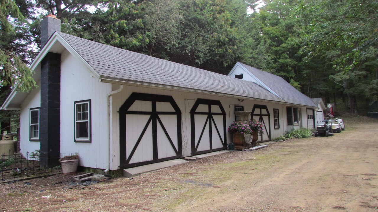 Photo of Others in Brimfield