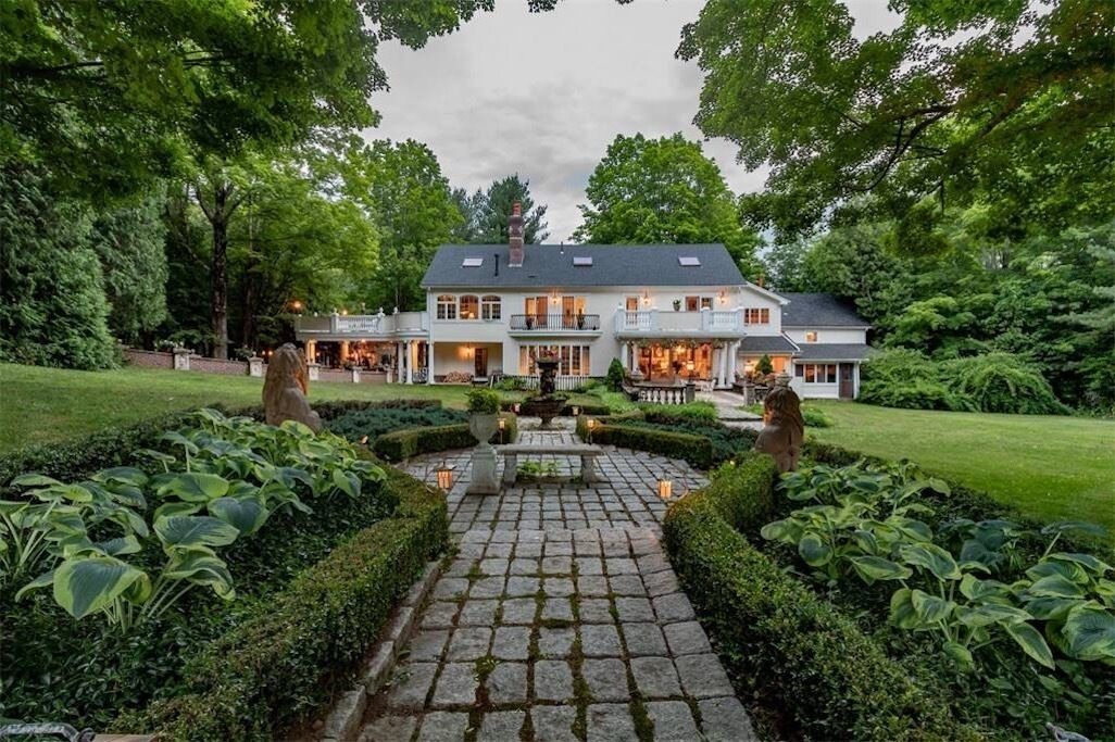 Photo of Outdoor in Brimfield