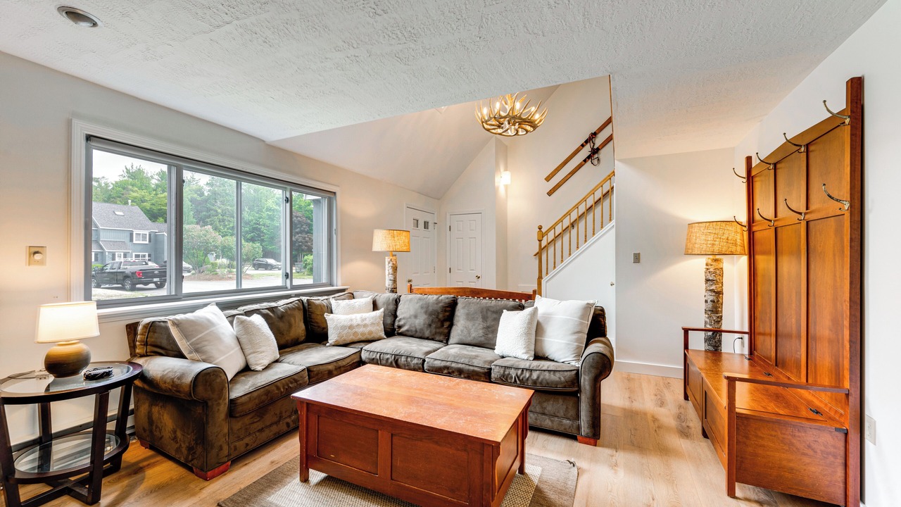 Photo of Livingroom in North Woodstock