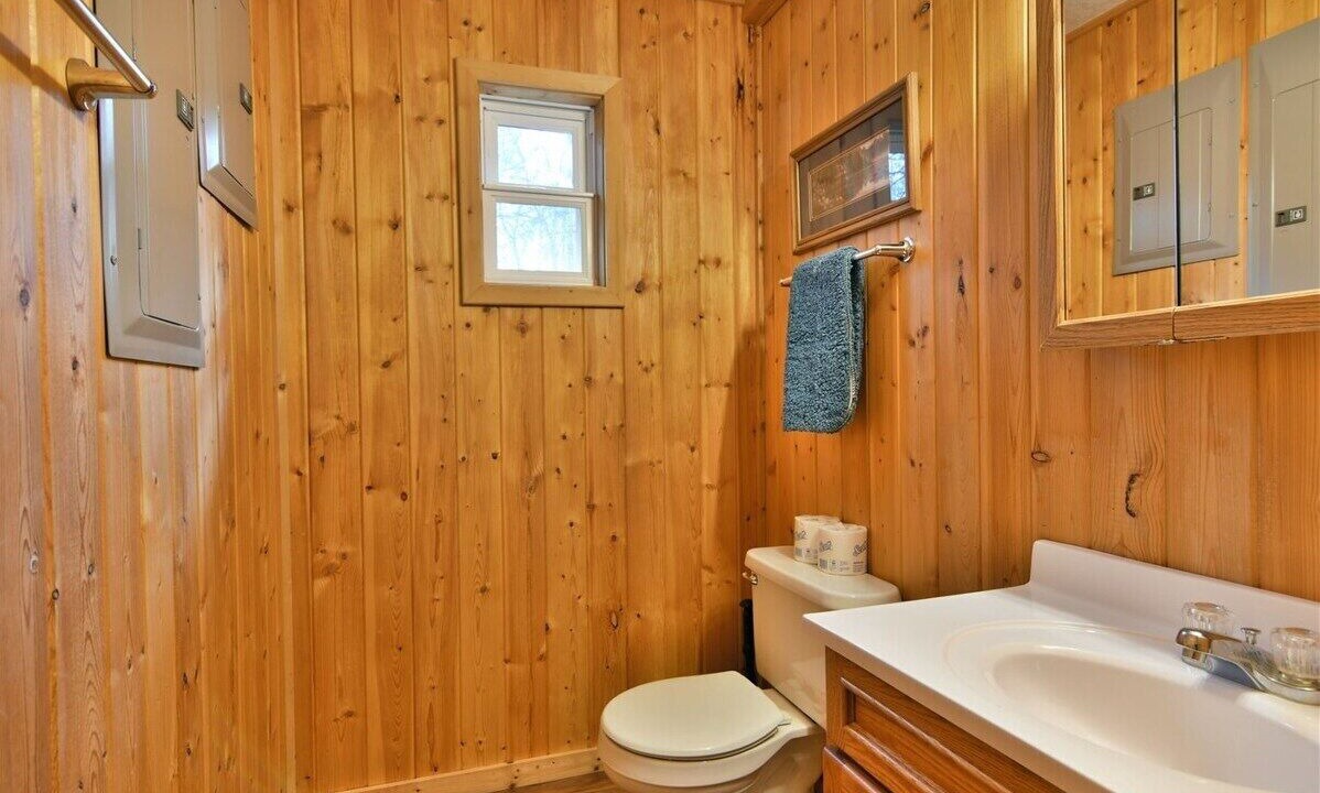 Photo of Bathroom in Cable