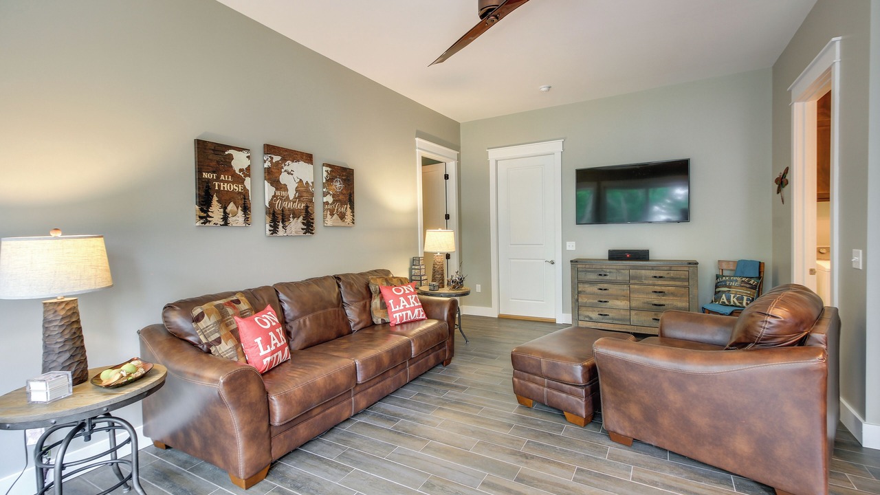 Photo of Livingroom in Walker