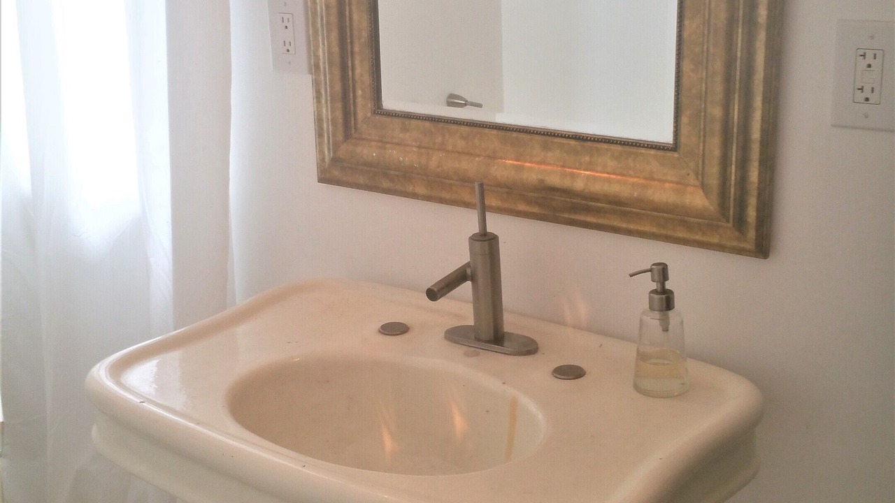 Photo of Bathroom in Downtown Minneapolis