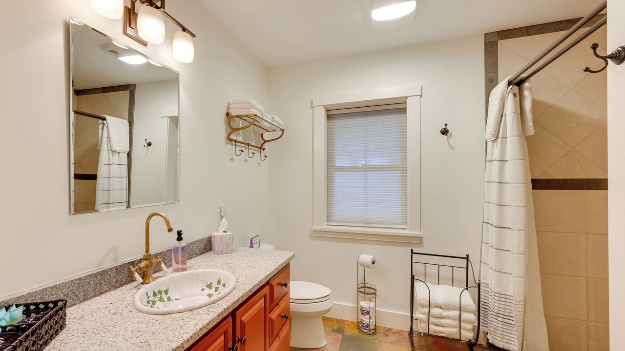 Photo of Bathroom in Hardwick