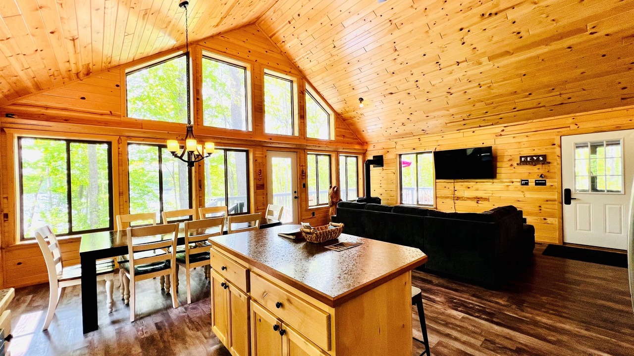 Photo of Bedroom in Stone Lake