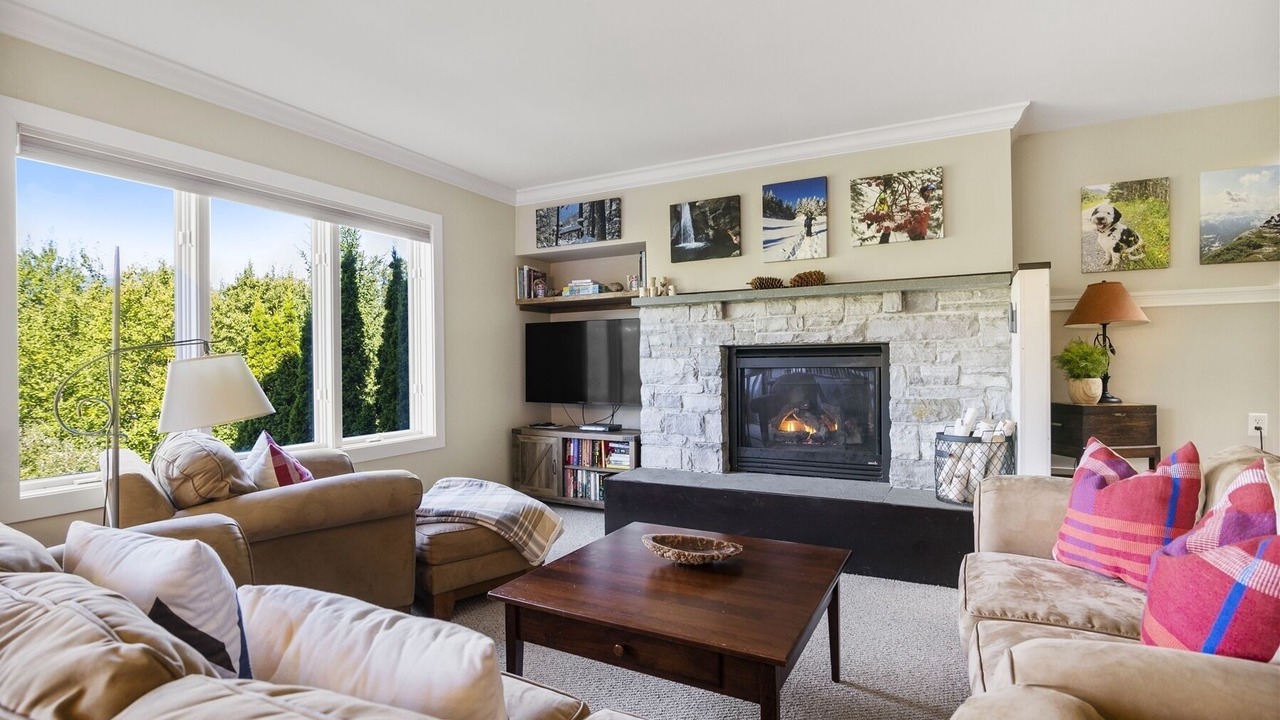 Photo of Livingroom in Stowe Area