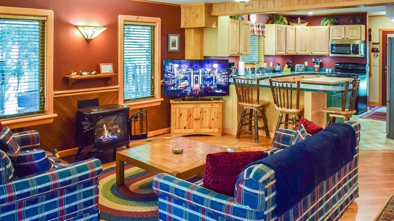 Photo of Bedroom in Inlet