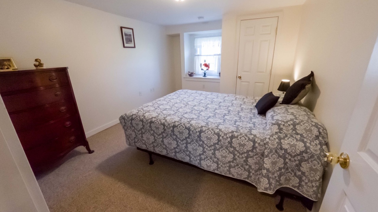 Photo of Bedroom in Mount Tabor