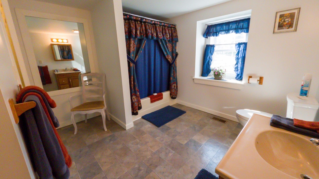 Photo of Bathroom in Mount Tabor