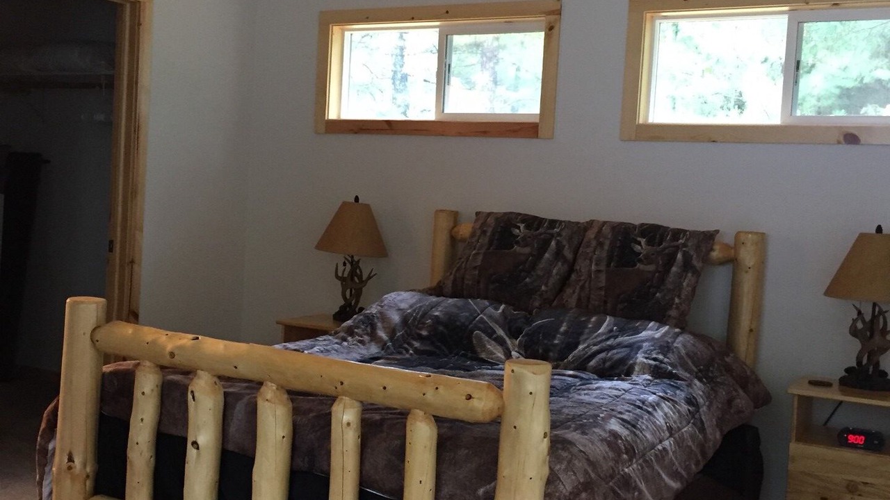 Photo of Bedroom in Minocqua