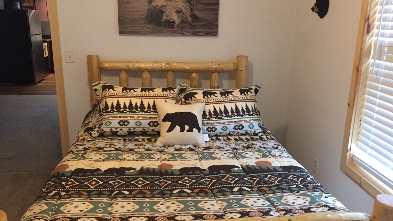 Photo of Bedroom in Minocqua