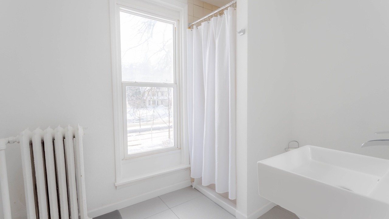 Photo of Bathroom in Kutzky Park