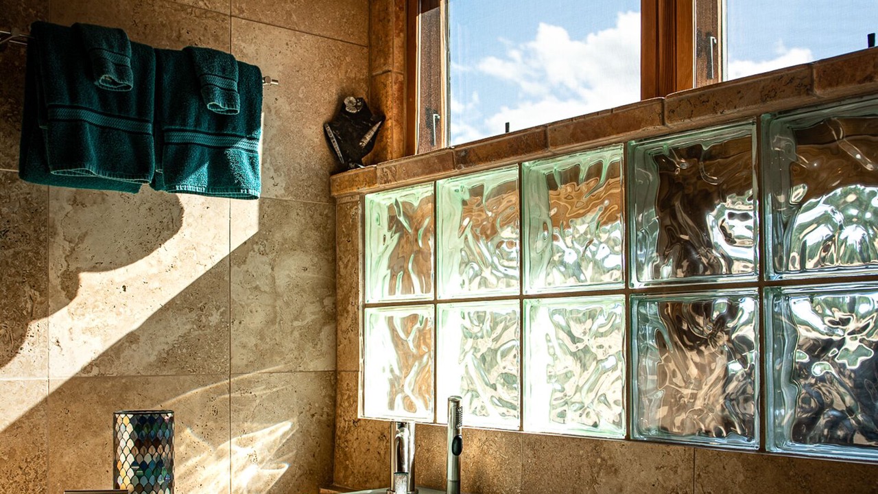 Photo of Bathroom in Arroyo Hondo