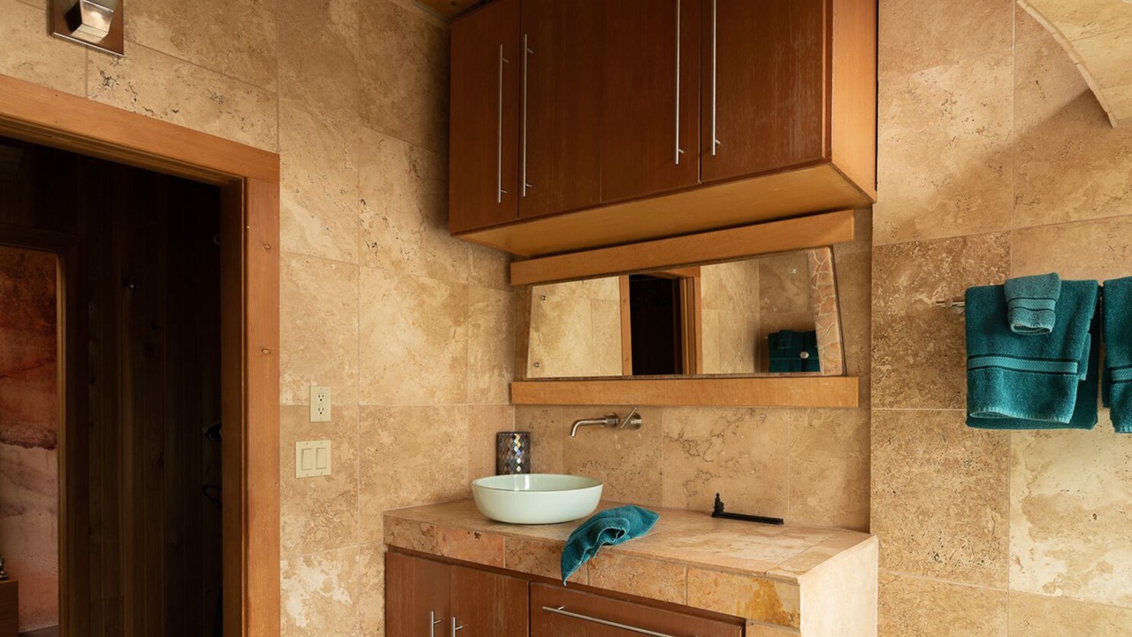 Photo of Bathroom in Arroyo Hondo
