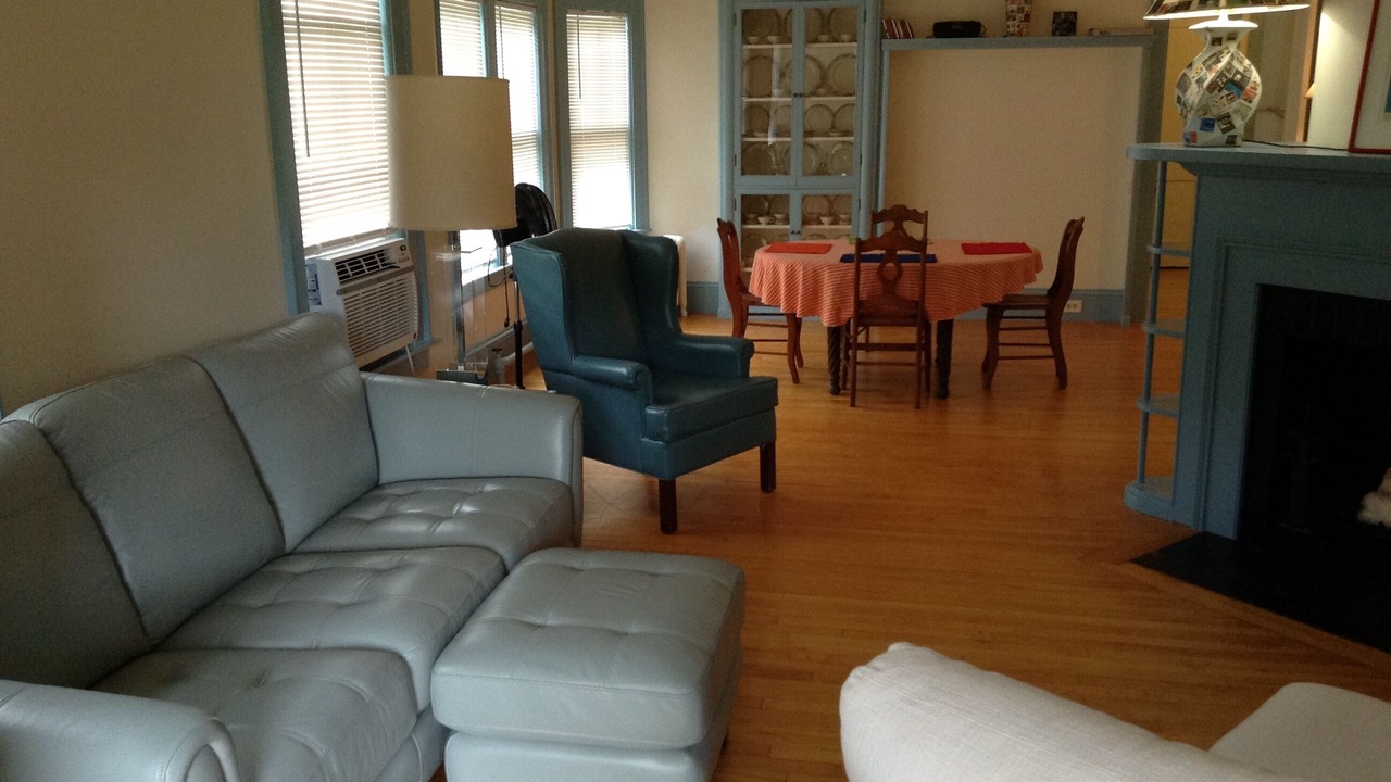 Photo of Livingroom in Greenfield