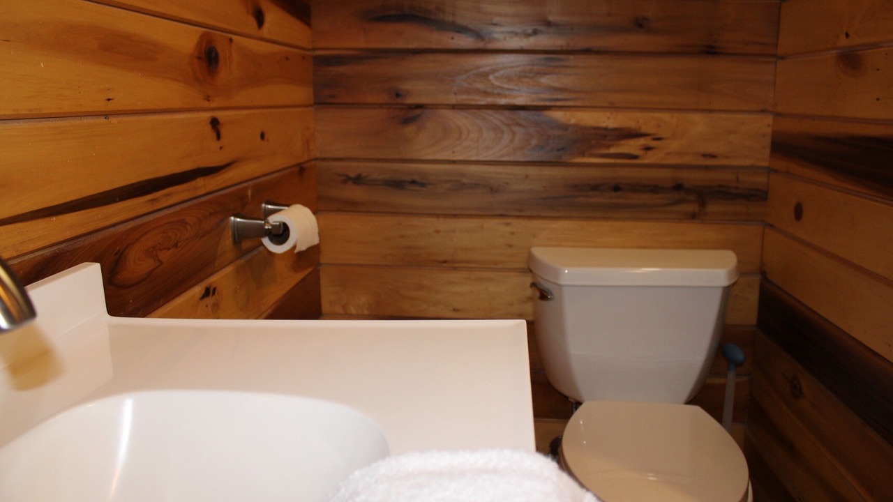 Photo of Bathroom in Hico