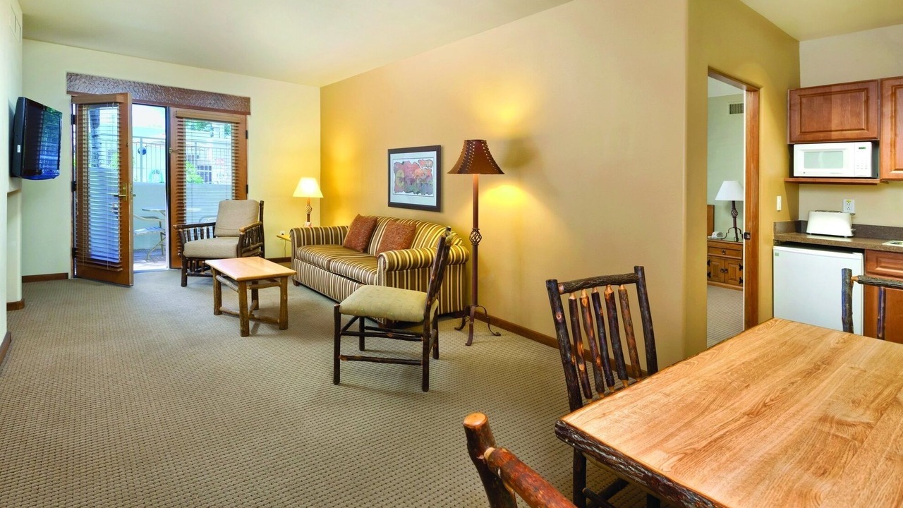 Photo of Livingroom in Taos