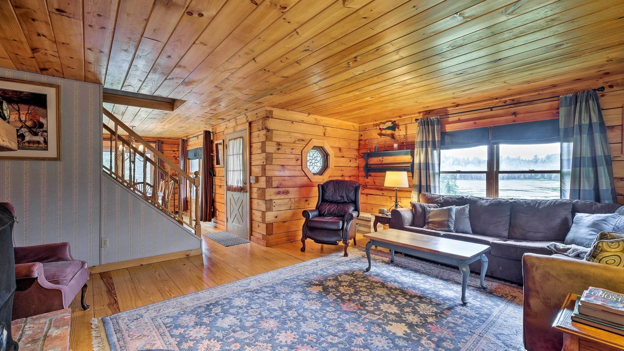 Photo of Livingroom in Jacksonville