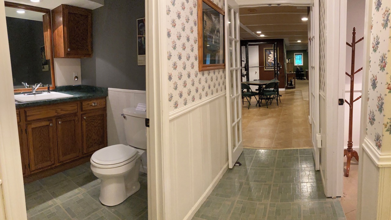 Photo of Bathroom in Honey Creek