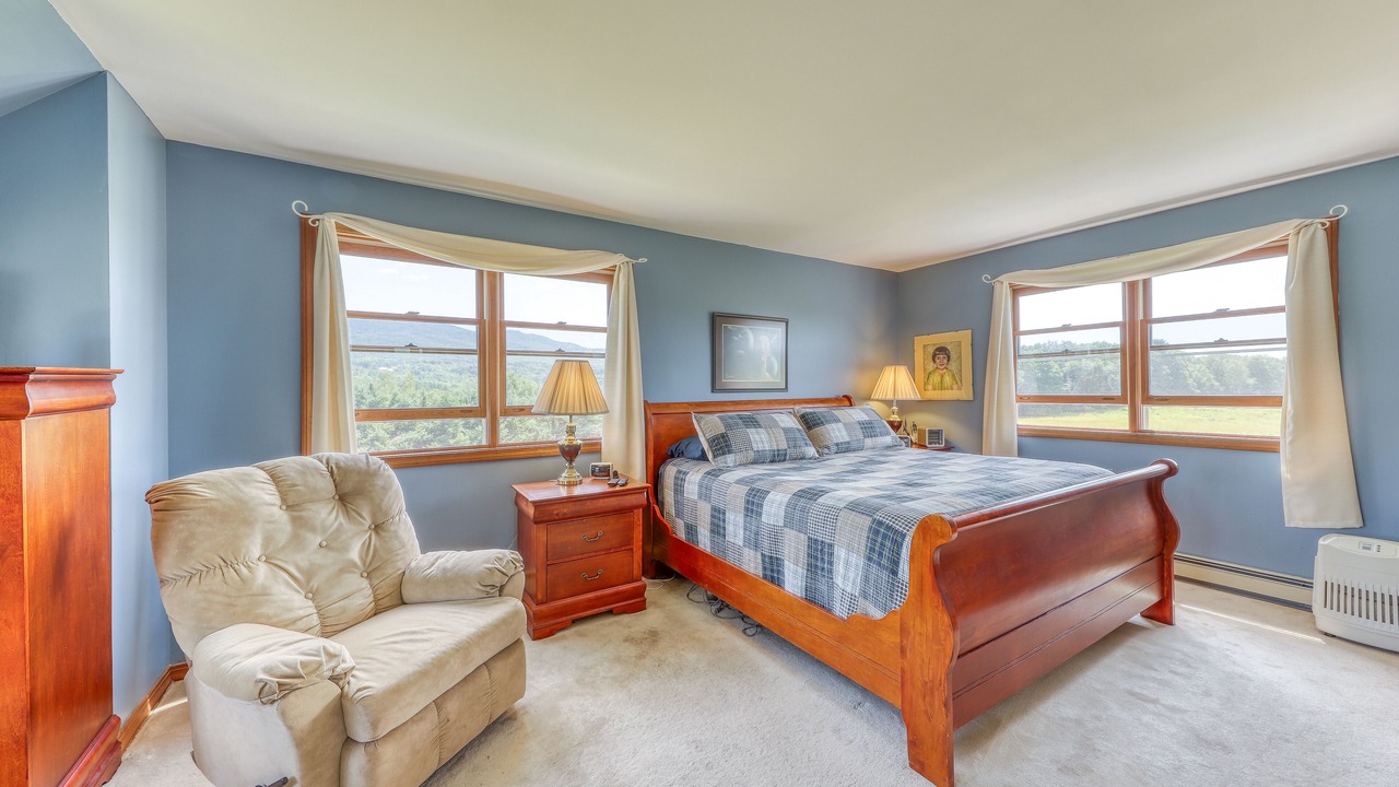Photo of Bedroom in Waterbury Center