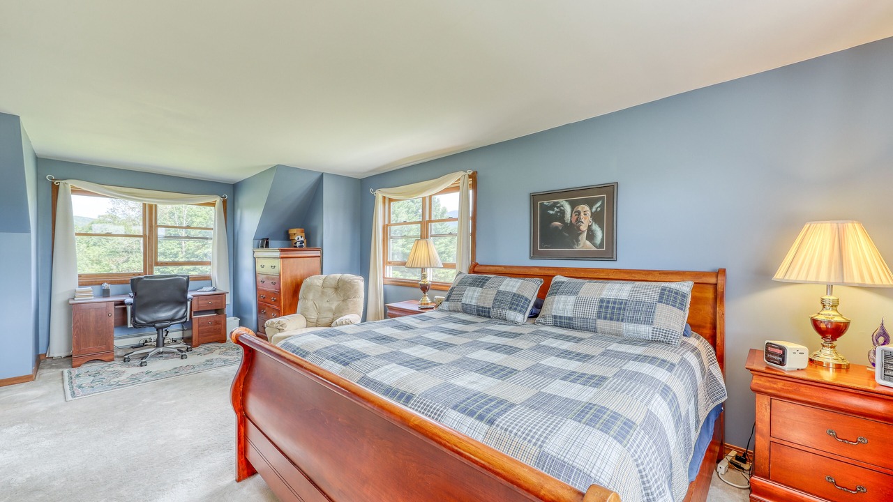 Photo of Bedroom in Waterbury Center