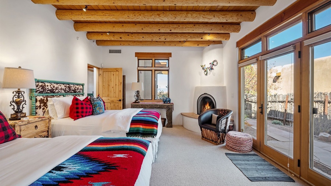 Photo of Bedroom in Tesuque