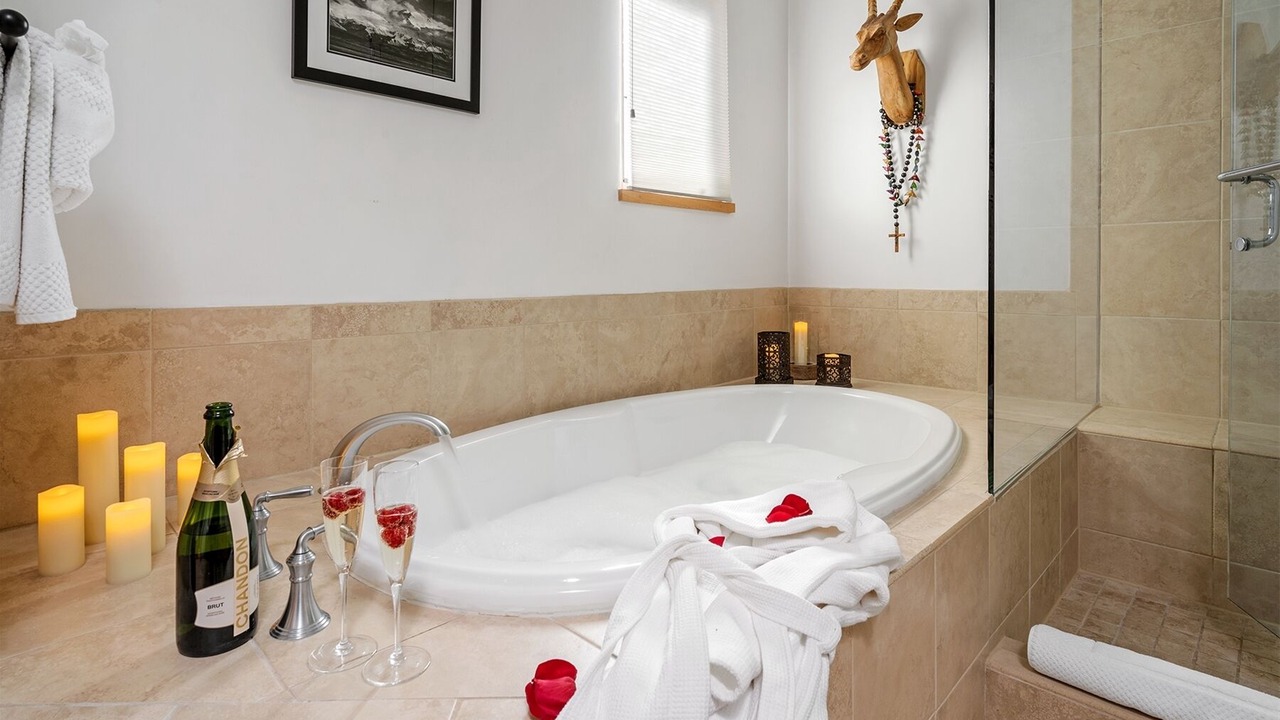 Photo of Bathroom in Tesuque
