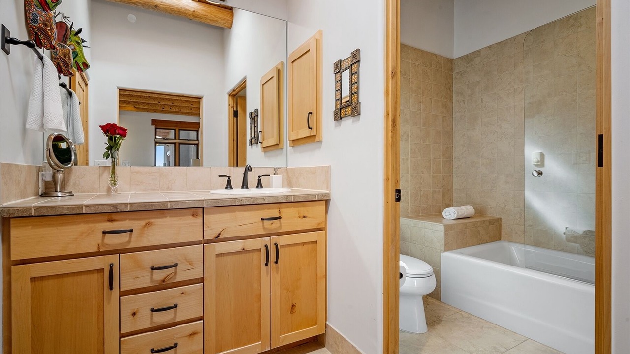 Photo of Bathroom in Tesuque