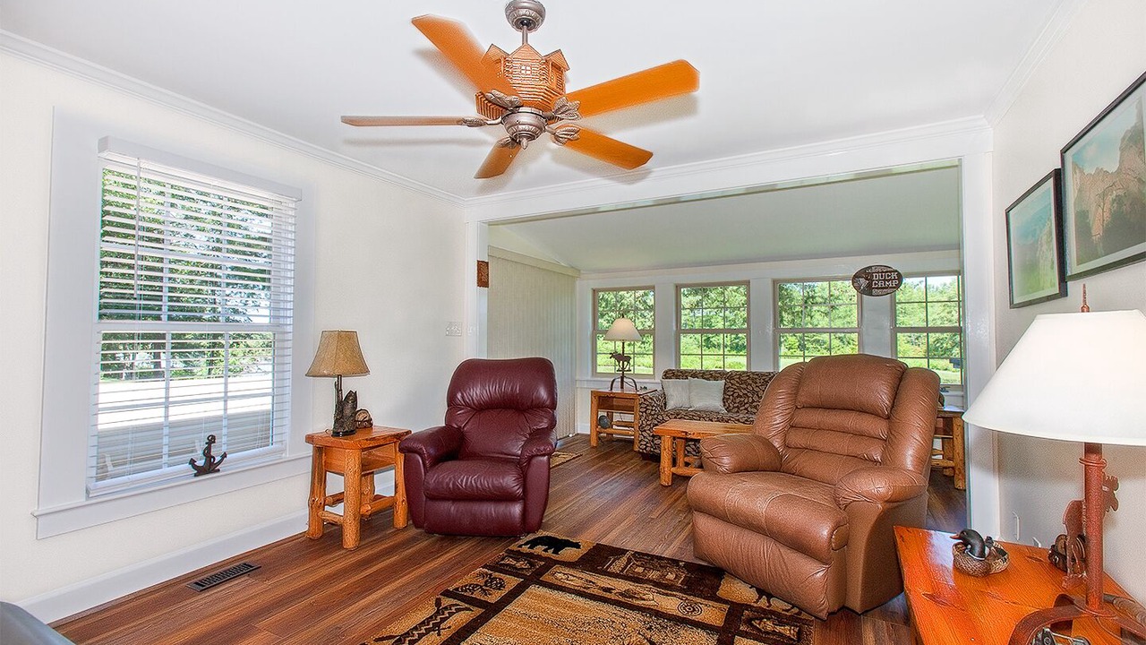 Photo of Livingroom in Lanexa
