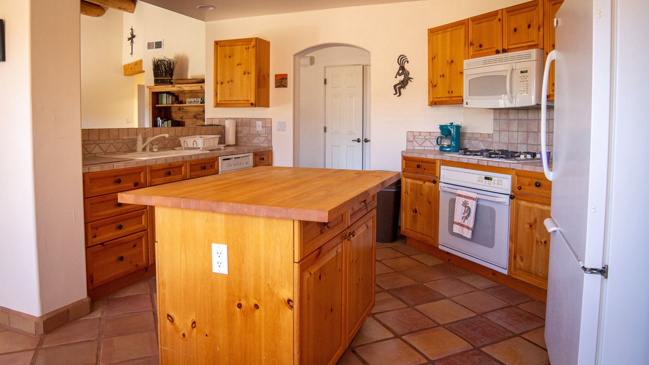 Photo of Kitchen in Placitas