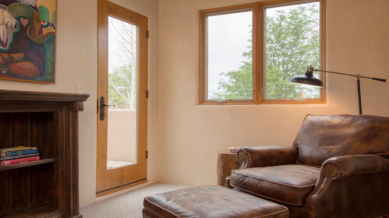 Photo of Livingroom in Northeast Santa Fe