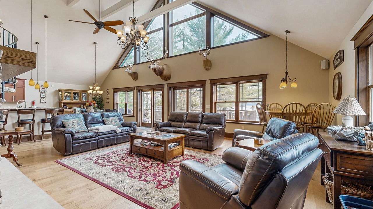 Photo of Livingroom in Tomahawk