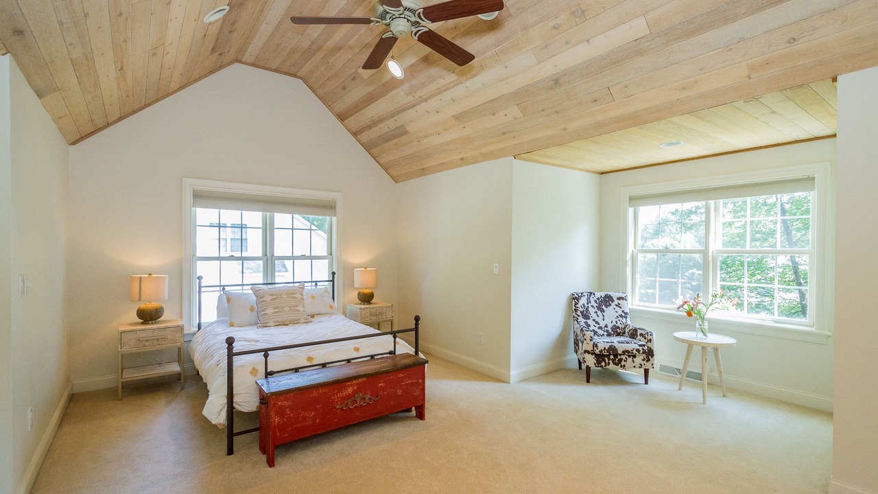 Photo of Bedroom in Saratoga Springs