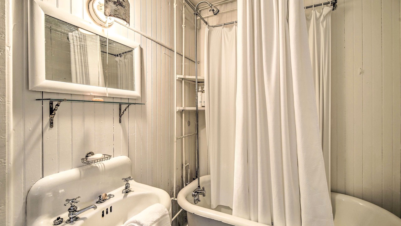 Photo of Bathroom in Saranac Lake