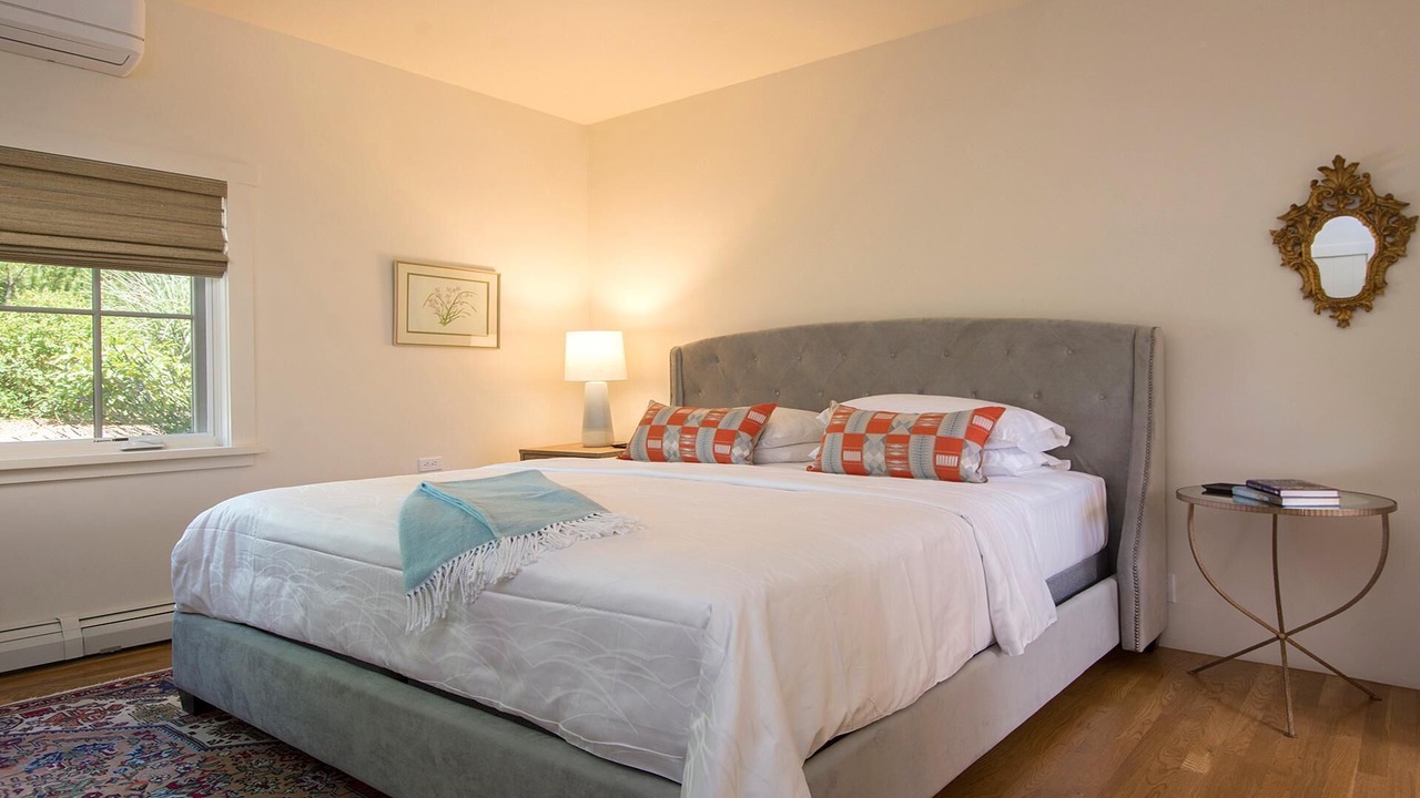 Photo of Bedroom in Historic Eastside