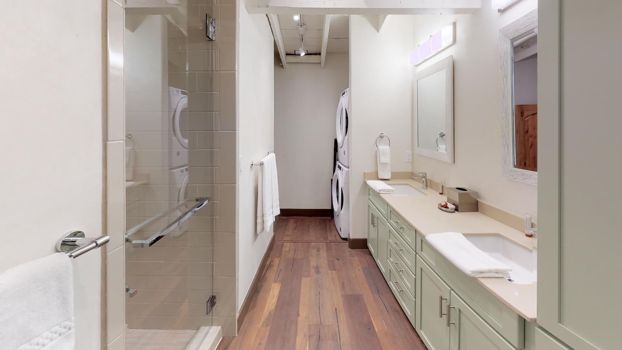 Photo of Bathroom in Historic Eastside