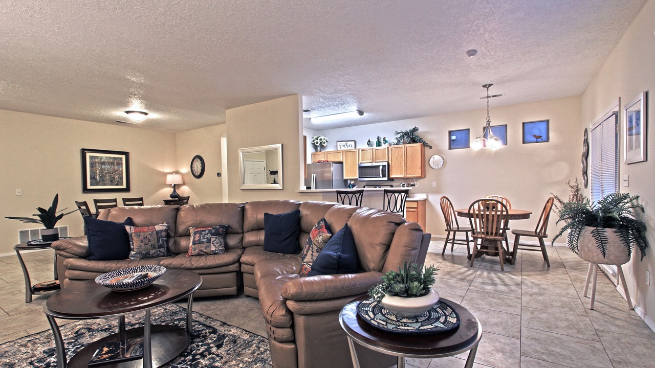 Photo of Livingroom in Vista Del Norte Alliance