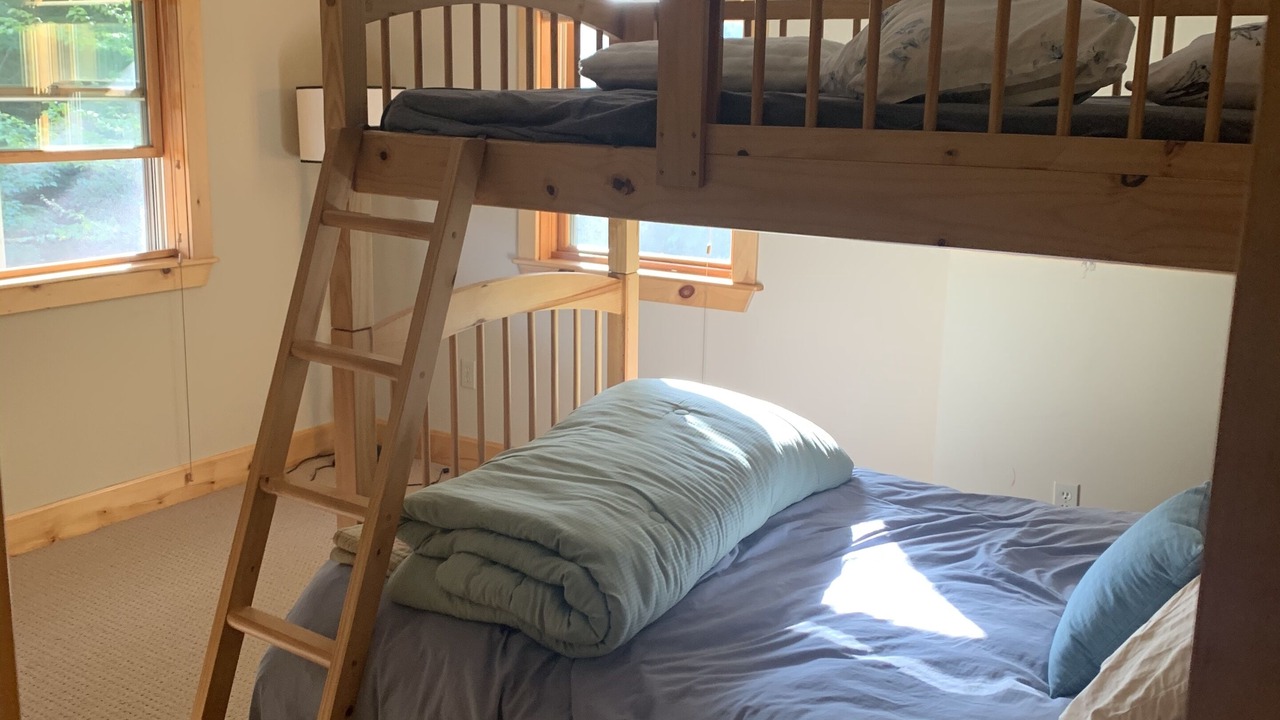 Photo of Bedroom in Warren