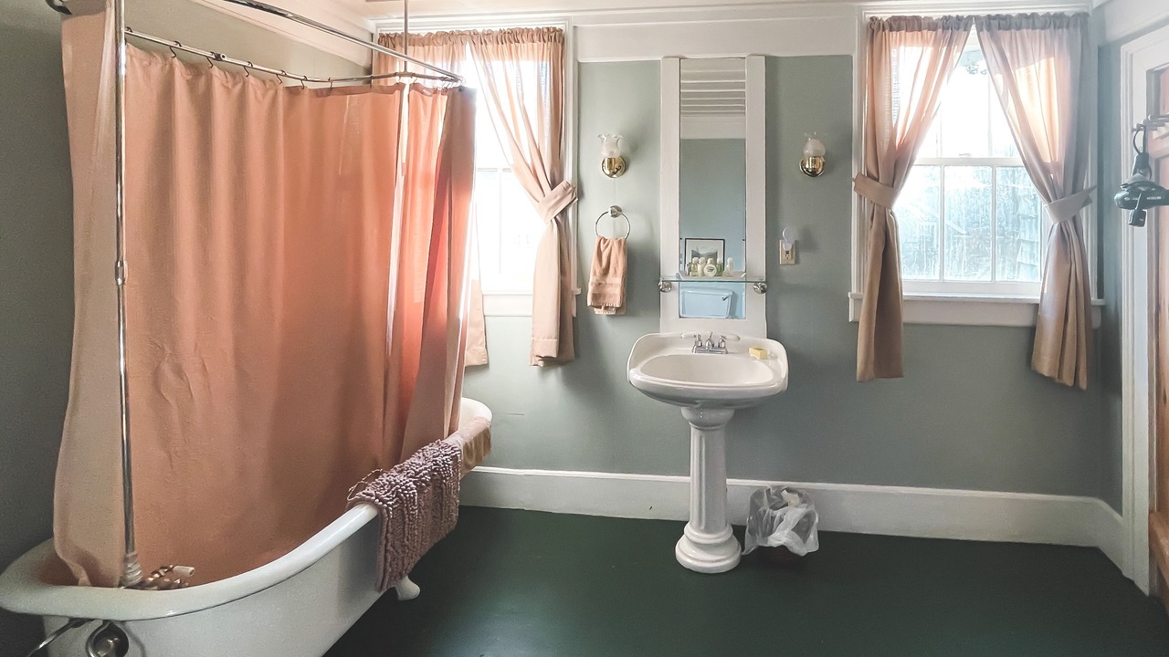 Photo of Bathroom in Meacham