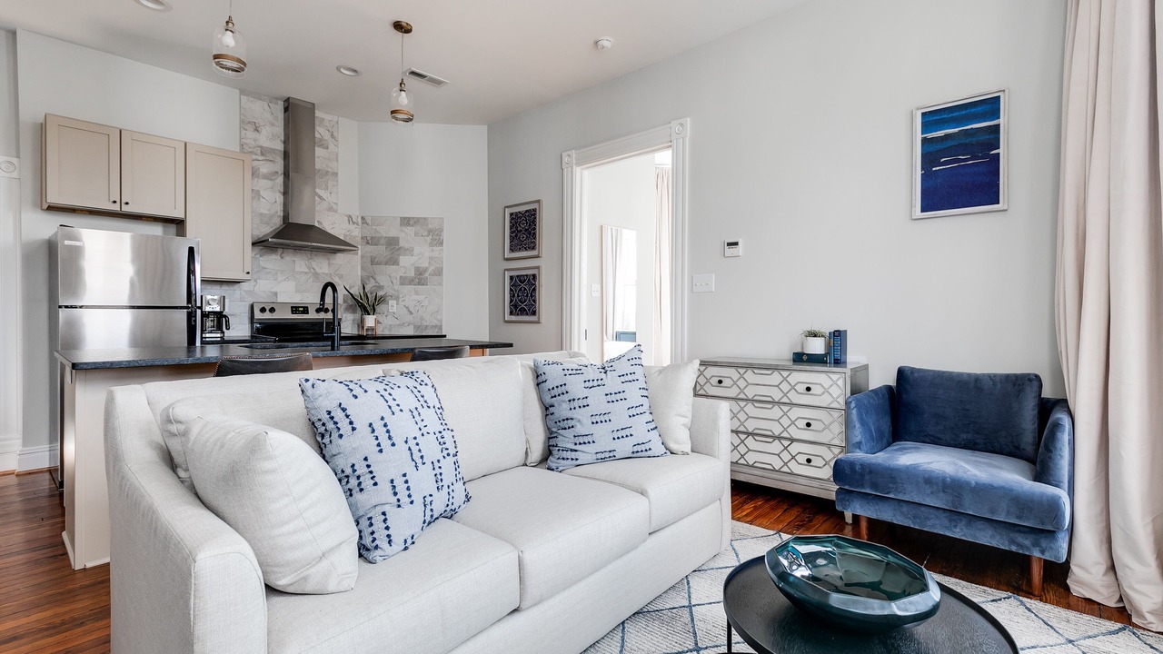 Photo of Livingroom in Church Hill