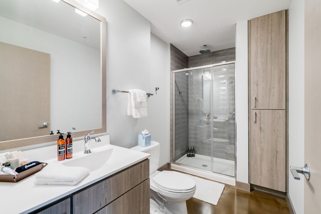 Photo of Bathroom in Warehouse District