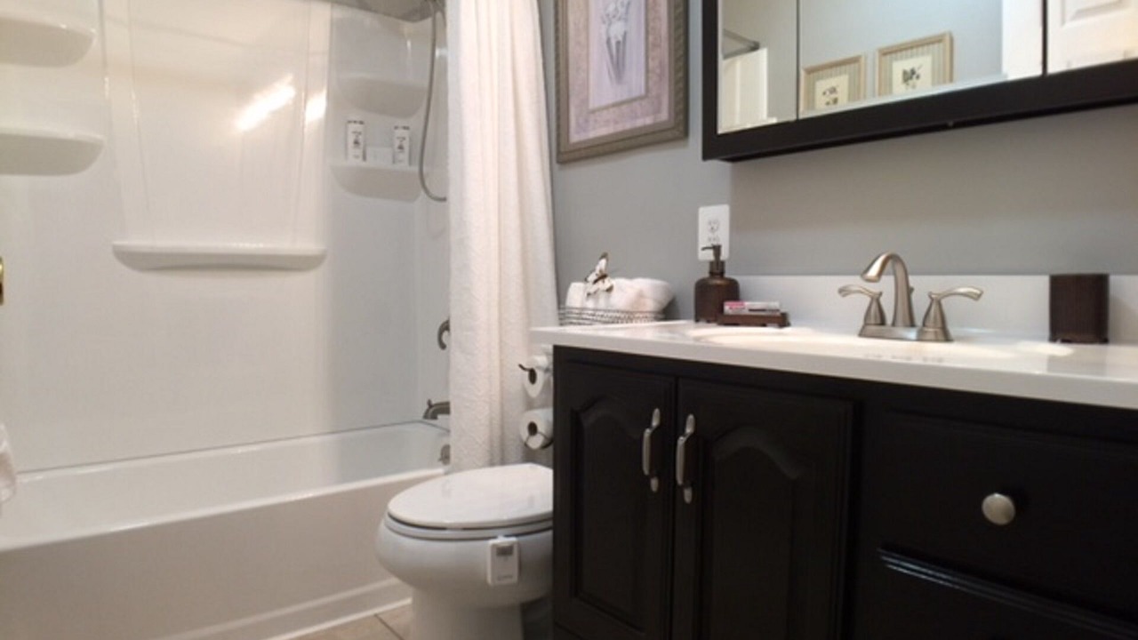 Photo of Bathroom in South Gate