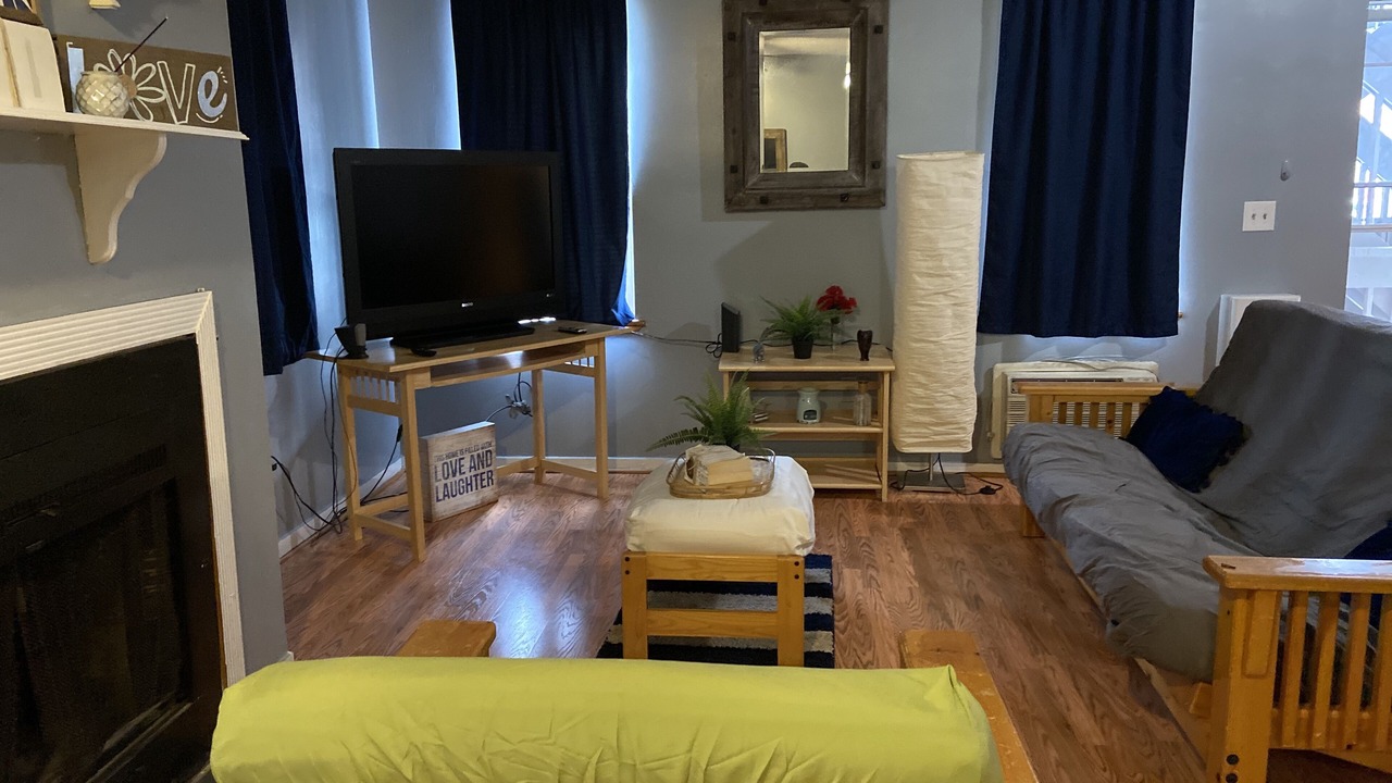 Photo of Livingroom in Asylum Hill