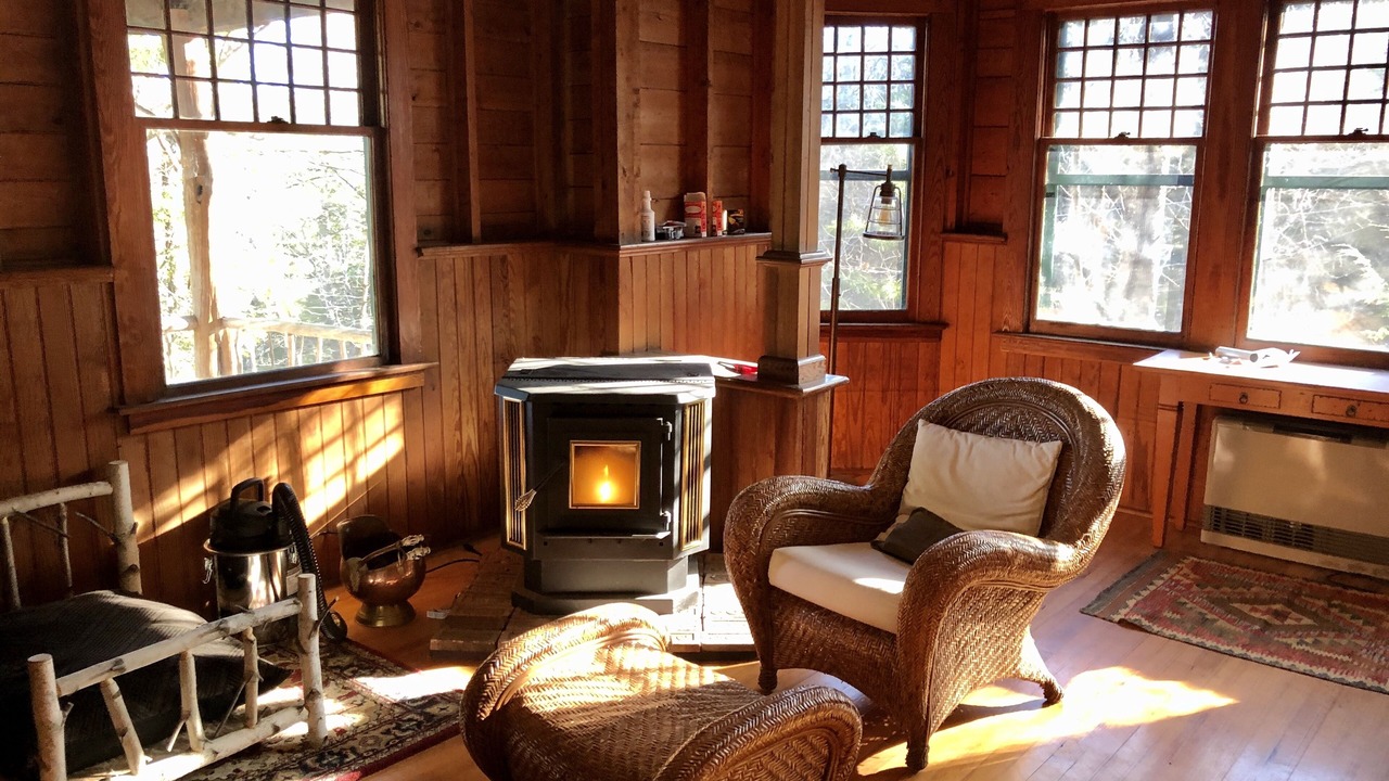 Photo of Livingroom in Elizabethtown