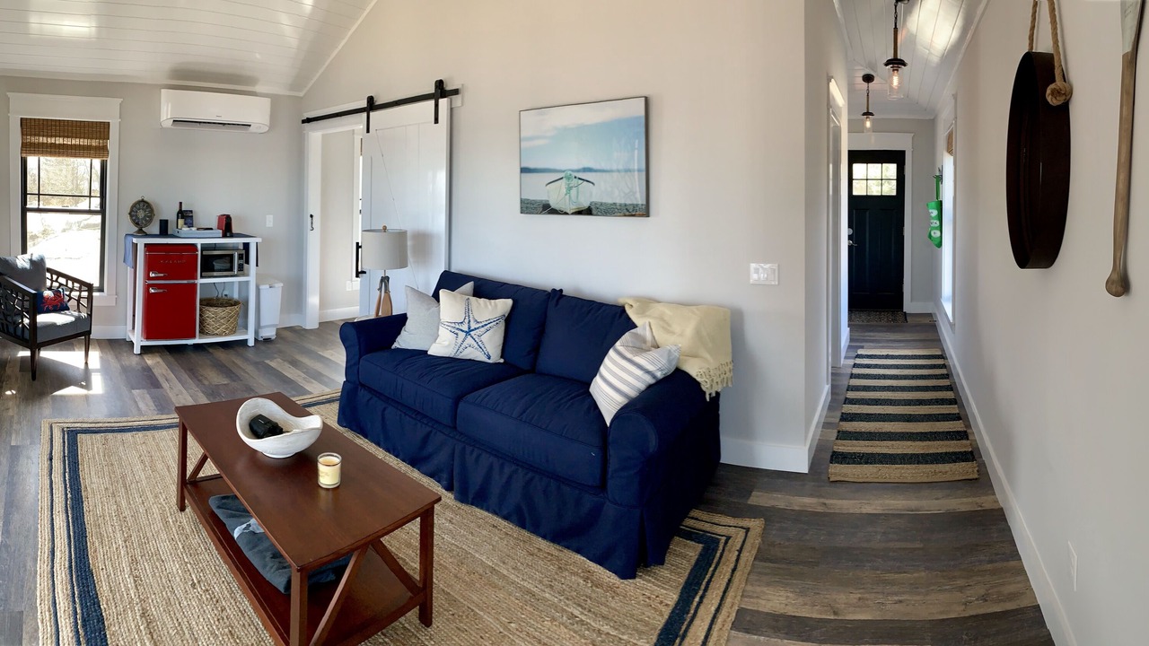 Photo of Livingroom in West Mystic