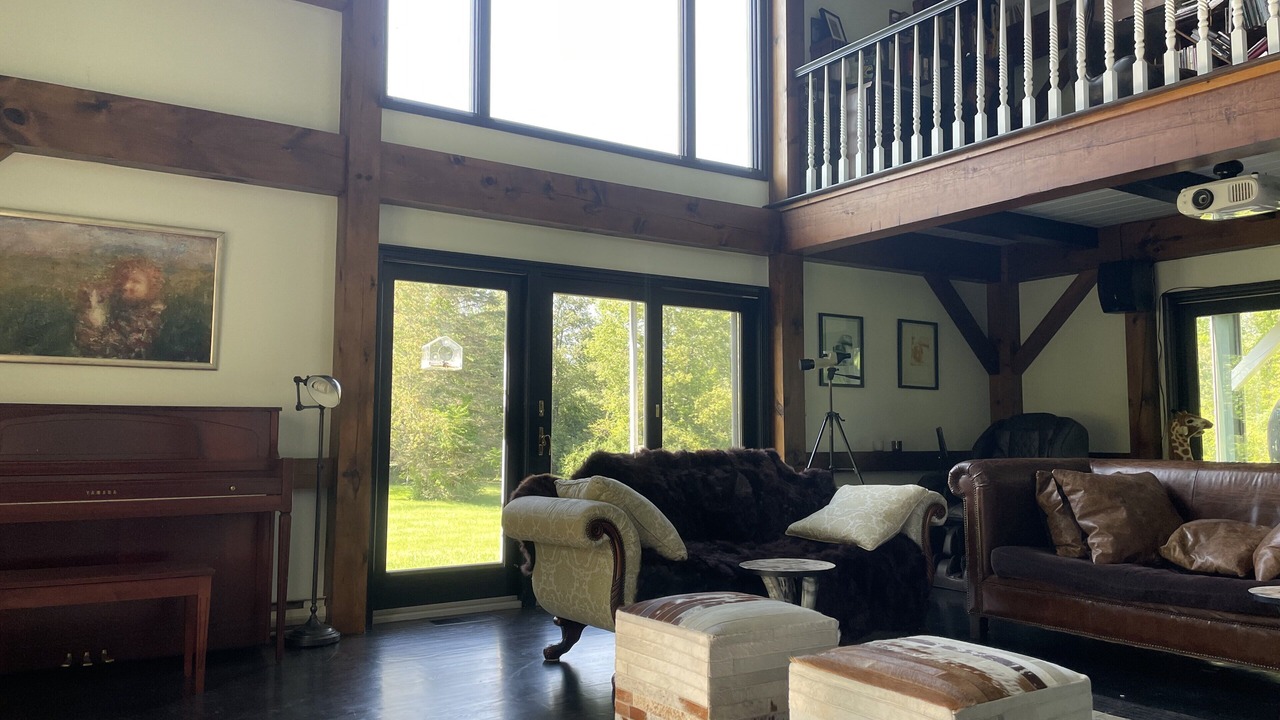 Photo of Livingroom in Lenox