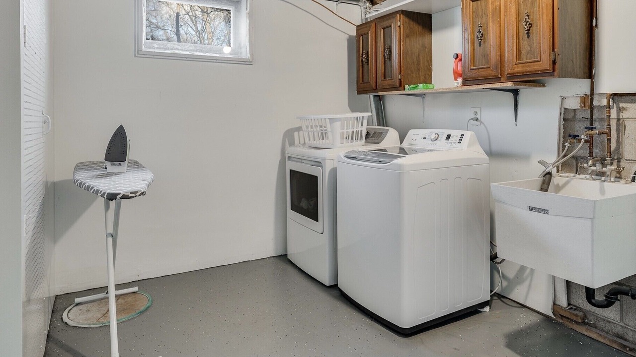 Photo of Bedroom in Burnsville