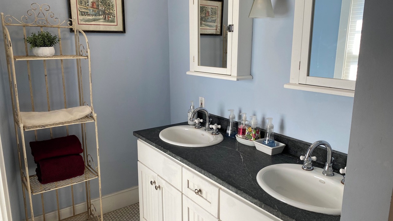 Photo of Bathroom in Hillcrest