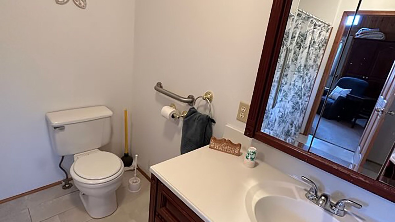 Photo of Bathroom in Gouverneur