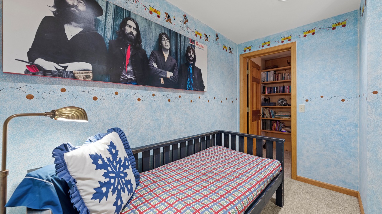 Photo of Bedroom in Winhall