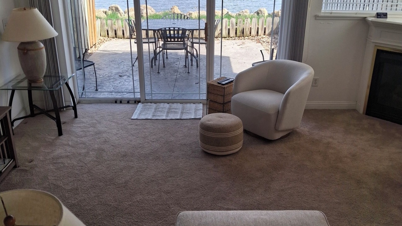Photo of Livingroom in Lake City